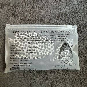 NWT Cute Adjustable Spa Headband w Velcro